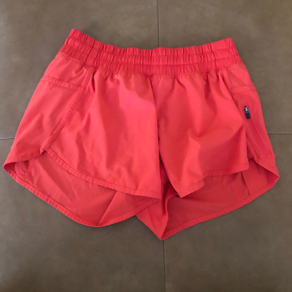 Lululemon Tracker Short high rise 4” size 8